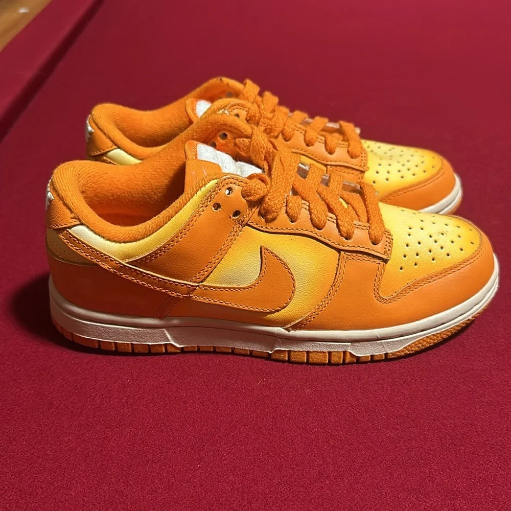 orange dunks - Picture 3 of 3